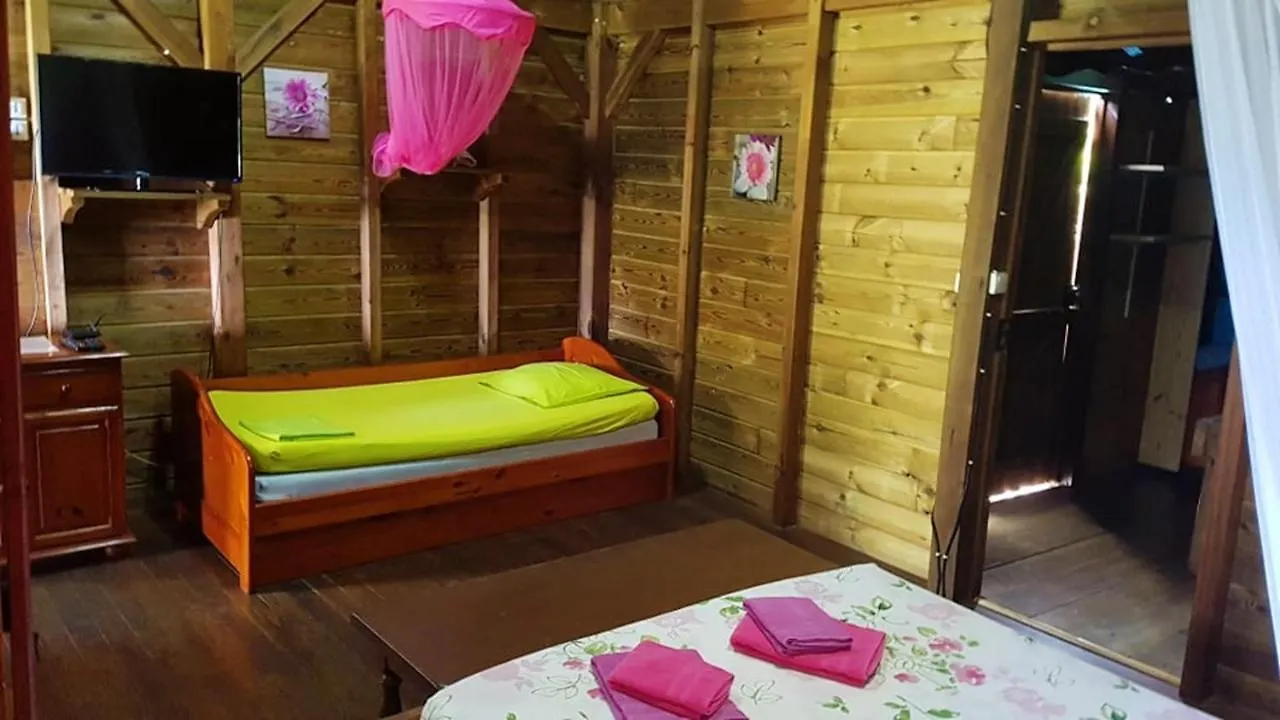Maison De 2 Chambres Avec Vue Sur La Mer Piscine Partagee Et Terrasse A Deshaies A 1 Km De La Plage Prázdninový dům